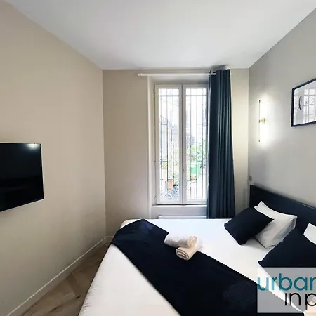Daire Urban Flat 171 - Beautiful 3bdr Flat - Triangle D Or Paris